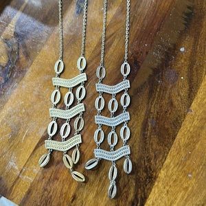 Stella and Dot necklace in gold and silver